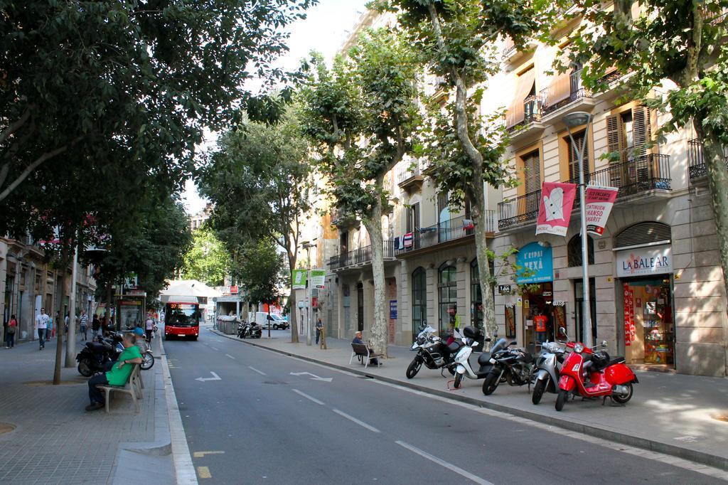 Tamarit Apartments Barcelona Exterior photo